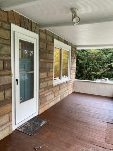 36 Mcdonald St, Plainville, CT 06062-2708