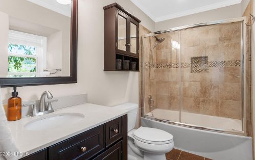 989 Dowlingwood Dr, Beaufort SC  29902-6323 exterior