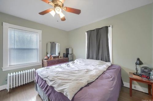 2 Riverside Dr, Airmont NY  10901-5703 exterior