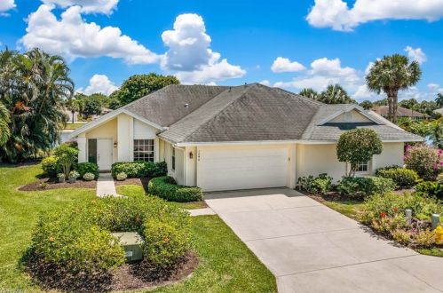 1240 Imperial Dr, Naples, FL 34110-8126