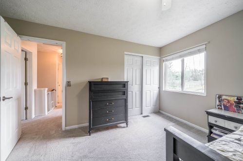 7026 Glade Ln, Florence KY  41042-4304 exterior