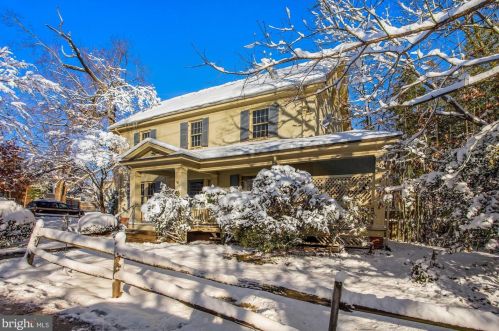 3941 Legation St, Washington, DC 20015-2915