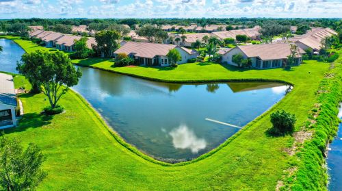 7776 Rockford Rd, Boynton Beach, FL 33472-2522