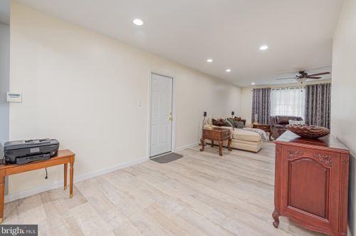 25 Bacon Ct, Dover DE  19901-2572 exterior