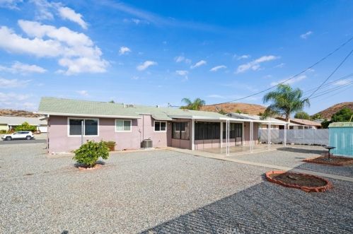 27215 Wentworth Dr, Menifee CA  92586-3038 exterior