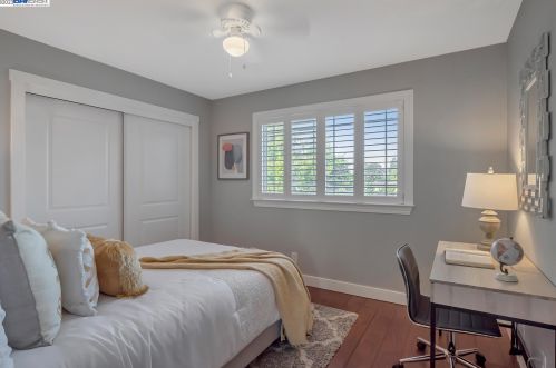 1042 Lomitas Ave, Livermore CA  94550-6436 exterior