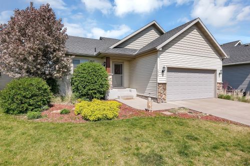 1517 Oriole Ave, Sartell MN  56377-4405 exterior