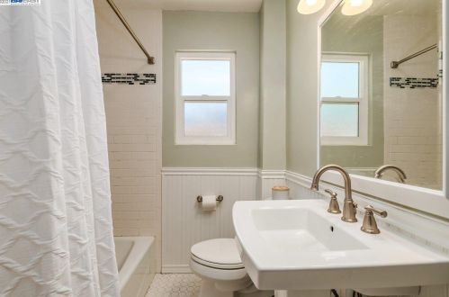 458 Rincon Ave, Livermore CA  94551-6521 exterior