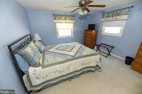 17 Briarwood Rd, Shrewsbury PA  17361-1801 exterior