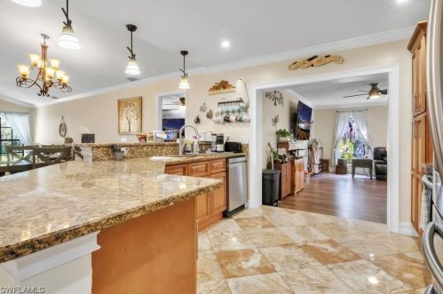 401 Maple Ave, Lehigh Acres FL  33972-4001 exterior