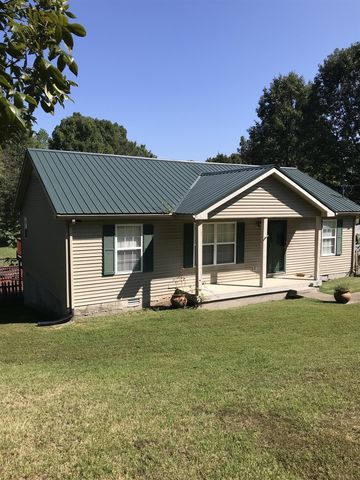 305 Preacher Rd, Charlotte TN  37036-5348 exterior