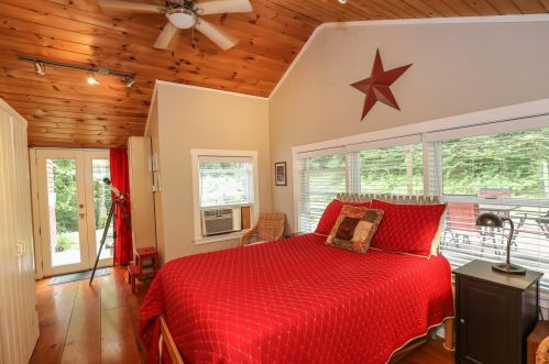 756 Bog Rd, Hillsboro NH  03244-4449 exterior