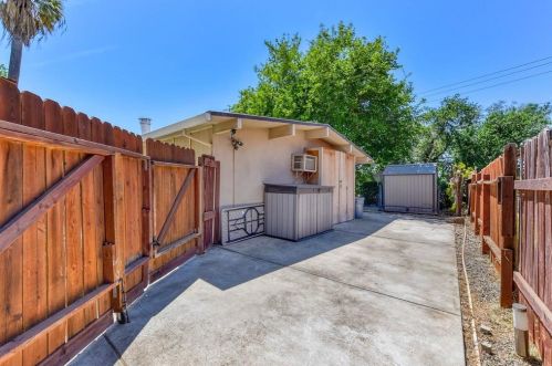 2558 Las Casas Way, Rancho Cordova CA  95670-3444 exterior