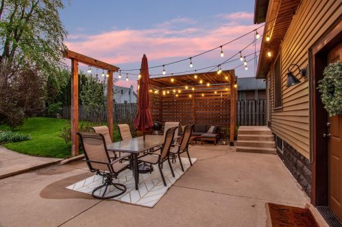 5021 83 Pl, Kenosha WI 53142-4732 exterior