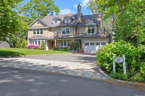 33 Scott Cir, Purchase, NY 10577-1905