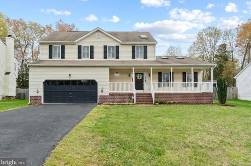 11915 Woodland View Dr, Fredericksburg, VA 22407-8569