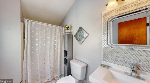 6 Chatham Ct, Dover DE  19901-3909 exterior