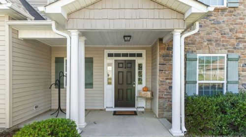 3028 Blockade Runner Dr, Fayetteville, NC 28306-8719
