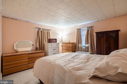 1372 Queen St, Pottstown PA  19464-5042 exterior