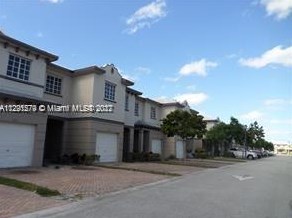 1233 Lucaya Dr, West Palm Beach, FL 33404-6450