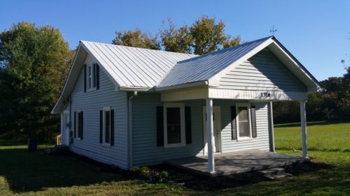1318 Pleasant Grove Rd, Westmoreland, TN 37186-2142
