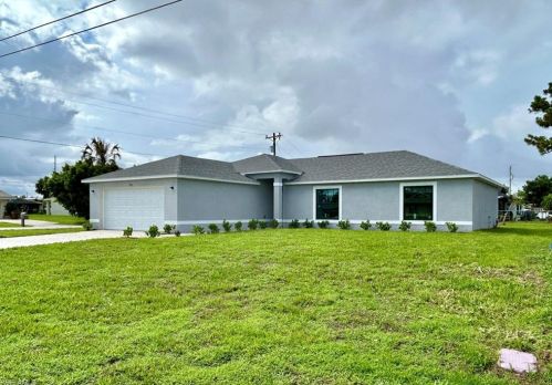 302 17th Pl, Cape Coral, FL 33909-2206