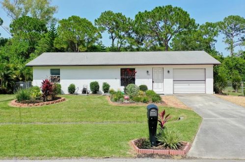 1937 Burlington St, Fort Pierce, FL 34984-4366