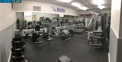 243 Boardwalk Ave, San Bruno CA  94066-2251 exterior