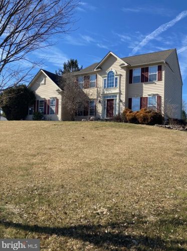 54 Gehringer Rd, Dale, PA 19504-8712