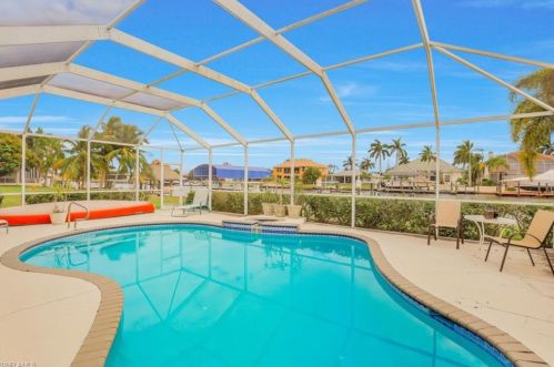150 50th St, Cape Coral, FL 33914-7124