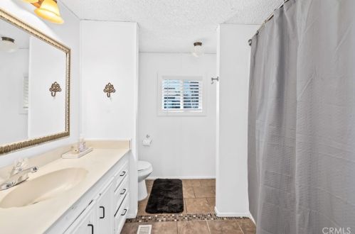 33449 Mill Pond Dr, Wildomar CA  92595-8840 exterior