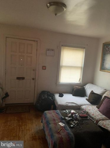 5303 Central Ave, Washington, DC 20019-6415