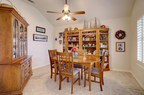 9404 Orangewood Trl, Denton TX  76207-8622 exterior