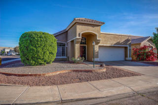 4704 Bighorn Ave, Phoenix, AZ 85044-4917