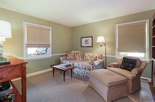 55 Fayette Rd, Scarsdale NY  10583-7156 exterior