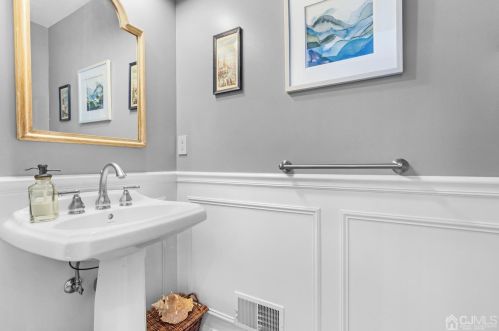 129 Randolph Ave, South Plainfield NJ  07080-4024 exterior