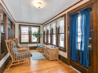 3815 17th Ave, Minneapolis, MN 55407-2830