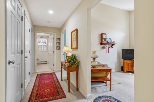 24 Briallia Cir, Newmarket NH  03857-2194 exterior