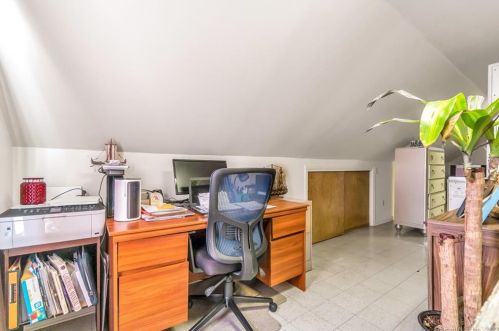 234 Pilgrim Pl, Bridgeport CT  06610-1340 exterior