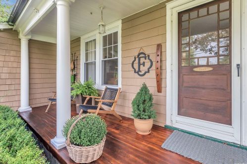 253 Union Ave, Islip Manor, NY 11751-4710