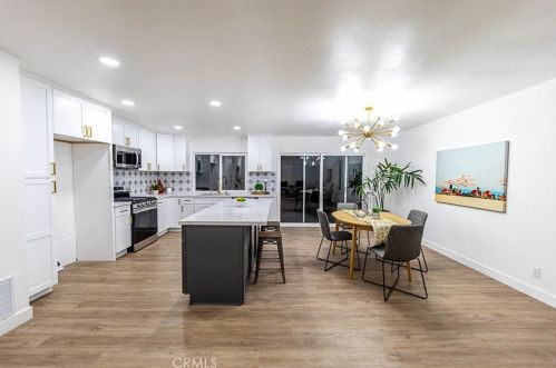 350 Aspen Ave, Rialto CA  92376-5443 exterior