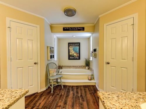 1218 Huntington Dr, Richardson TX  75080-2929 exterior