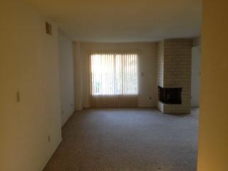 626 Village Green St, Porterville CA  93257-2055 exterior