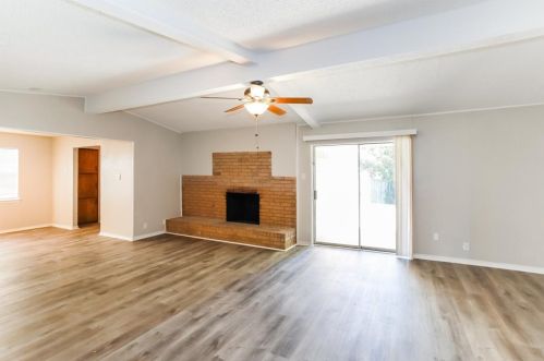 1813 El Paso St, Lewisville TX  75077-2713 exterior