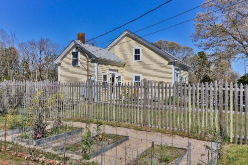 1532 State Hwy Rte 6, Wellfleet MA 02667-8802 exterior