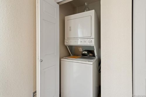 5555 Netherland St, Denver CO 80015-3327 exterior