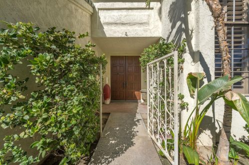 2 Santo Domingo Dr, Rancho Mirage, CA 92270-1948