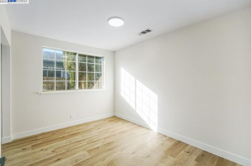 2954 Clearland Cir, West Pittsburg CA  94565-3243 exterior
