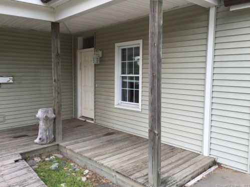 380 Thames St, Groton CT  06340-3965 exterior