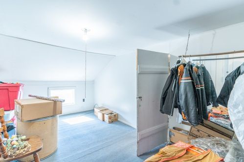 1179 Barkeyville Rd, Grove City PA  16127-4901 exterior